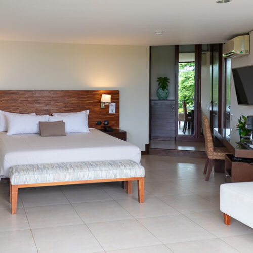 #12 King Deluxe Room – Partial Ocean View