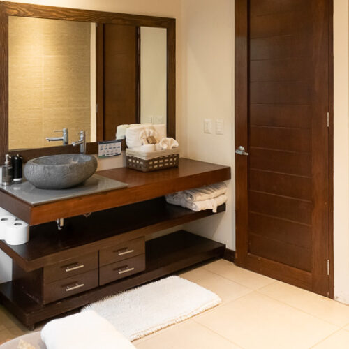 #12 King Deluxe Room – Partial Ocean View